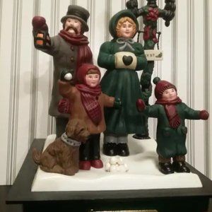 VTG 1990 'Dickens Christmas' ~Carol Themed Music Box - Holiday Family Scene